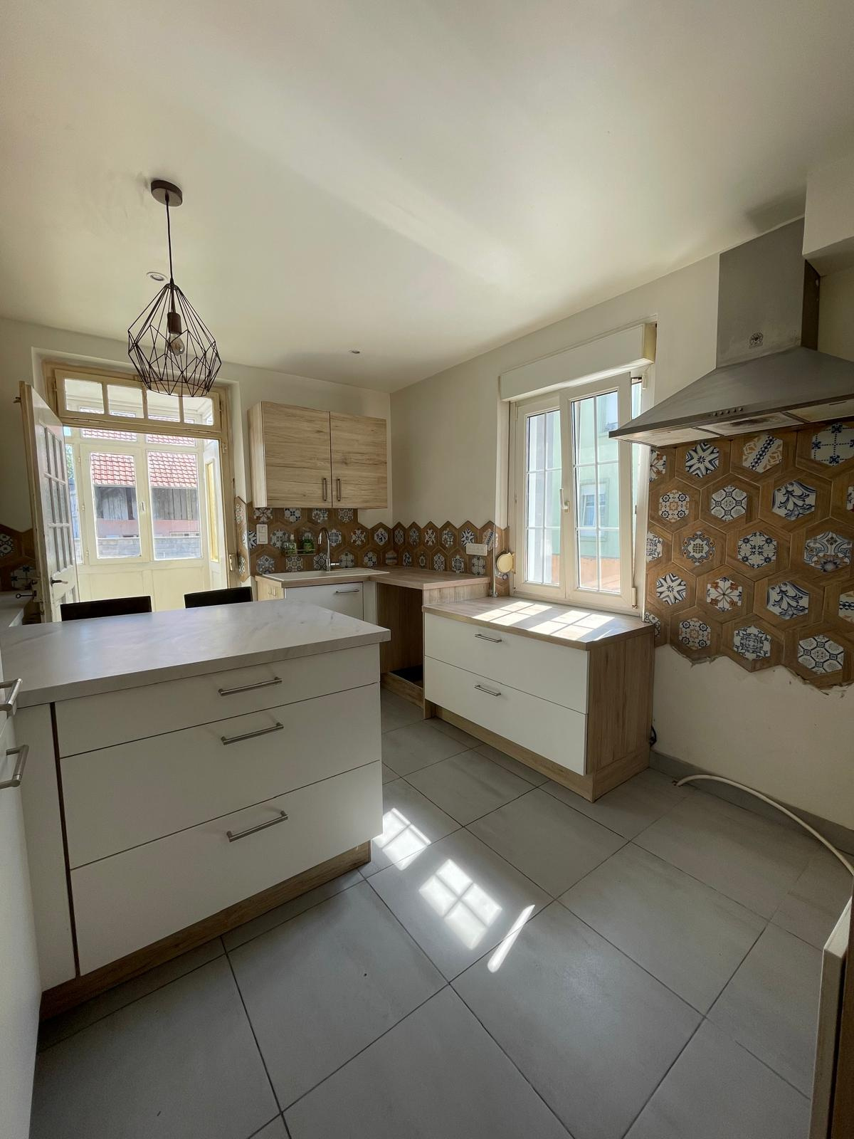 Maison 6 pièces de 120 m2 à Bollwiller