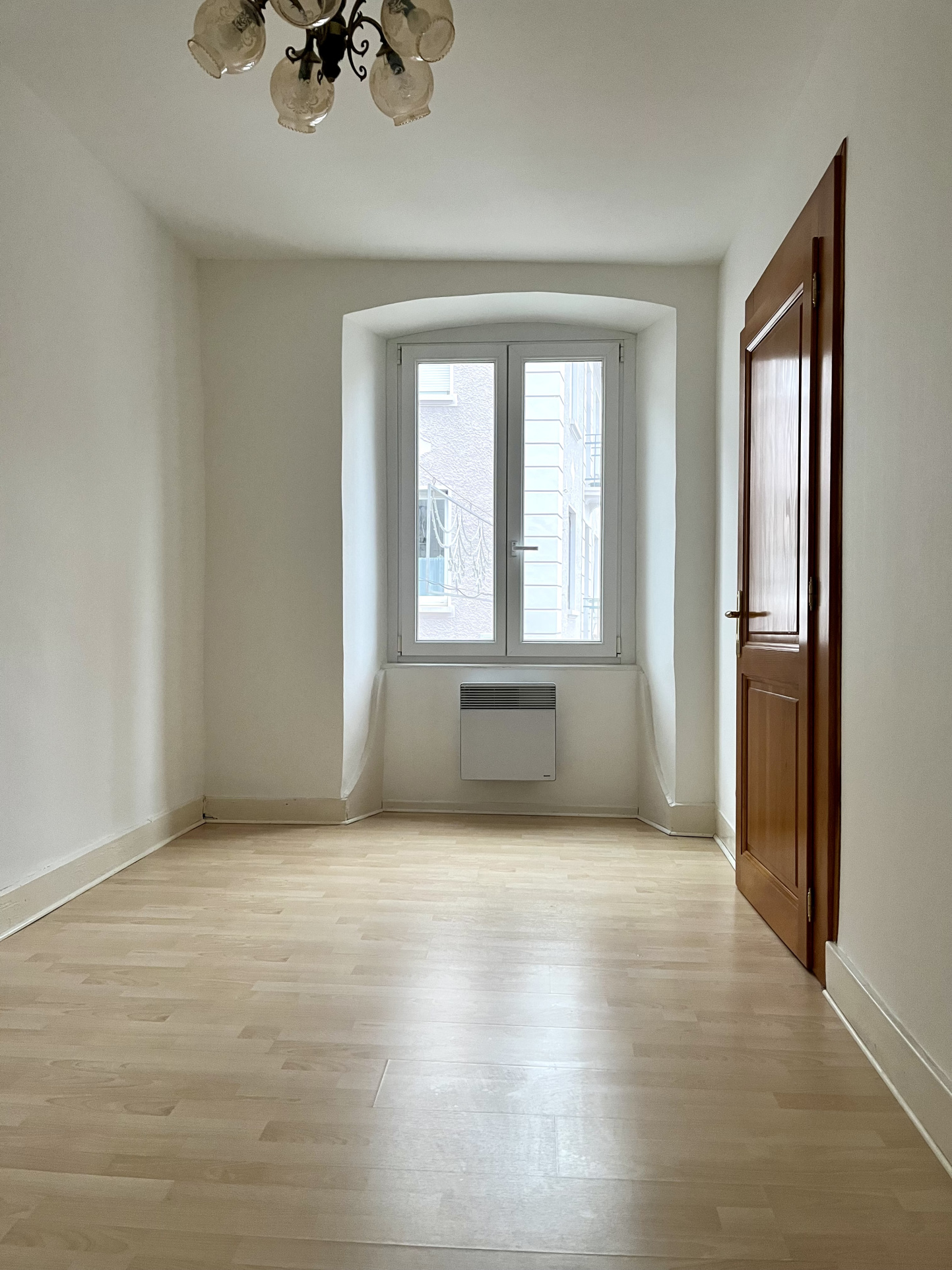 Charmant 3 pièces de 76 m2 au cœur de Cernay   avec garage et cave