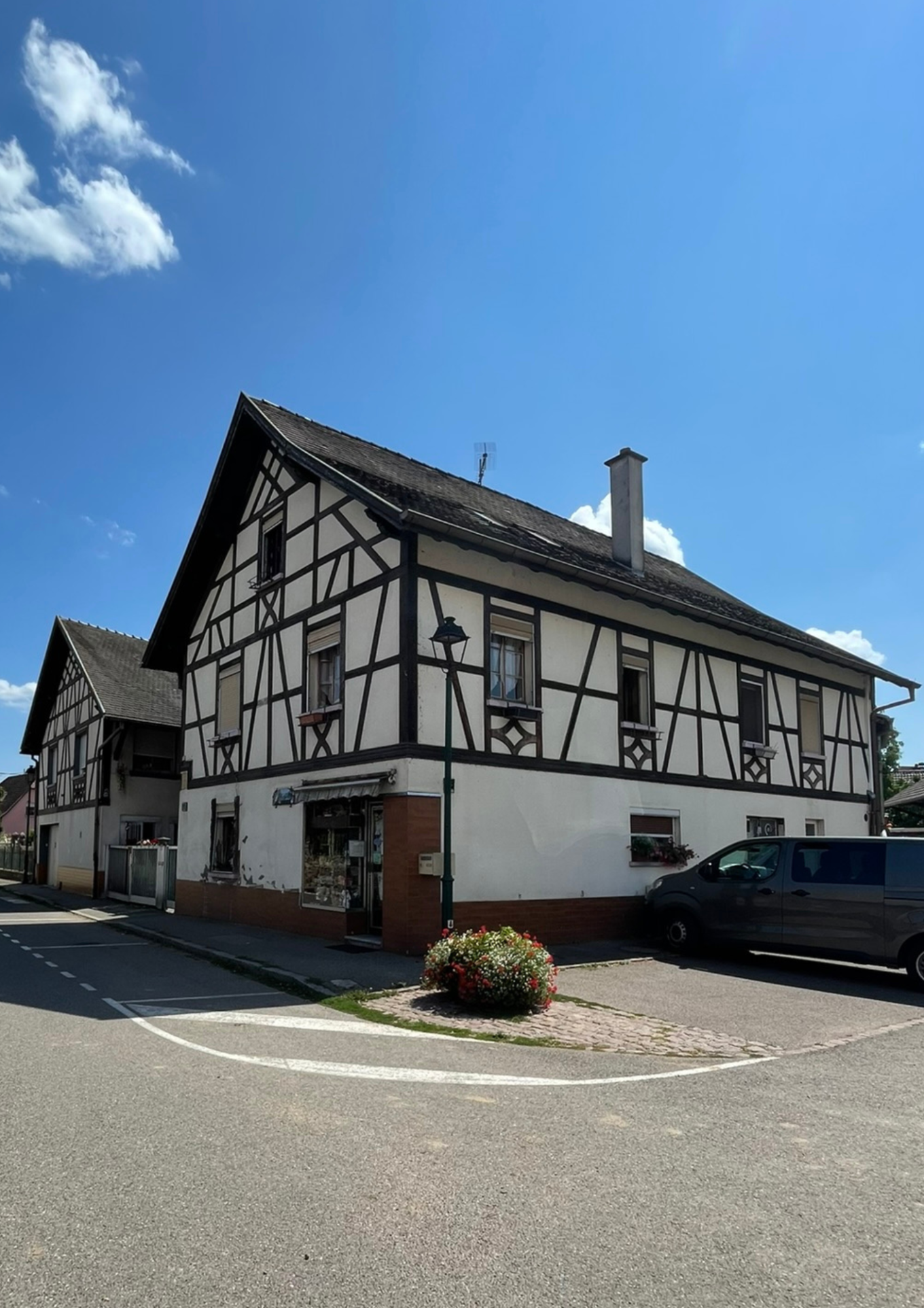 À VENDRE   BOULANGERIE AVEC MURS COMMERCIAUX & APPARTEMENT   RÉGUISHEIM